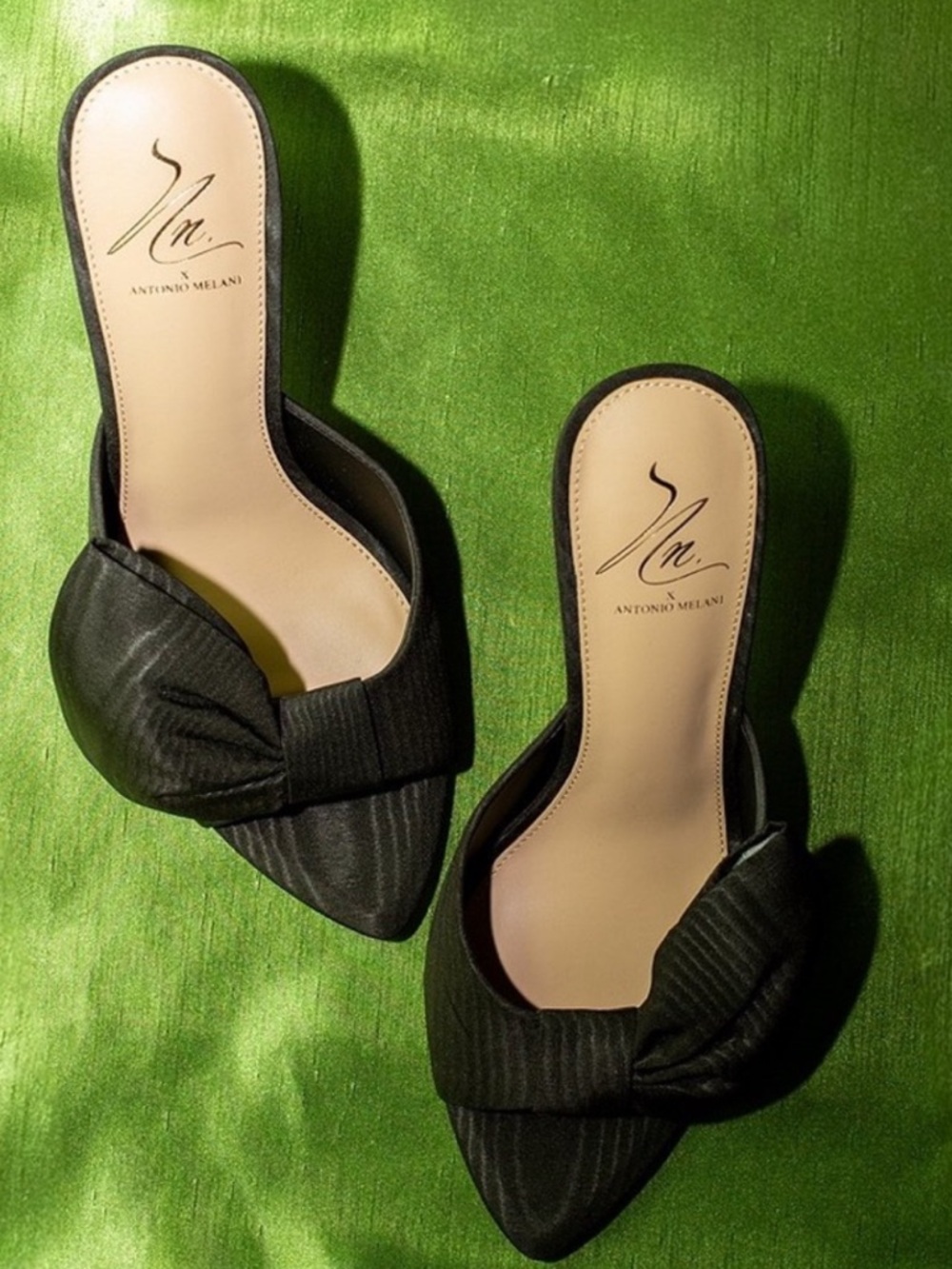 ANTONIO MELANI Textured Bow Detail Heels